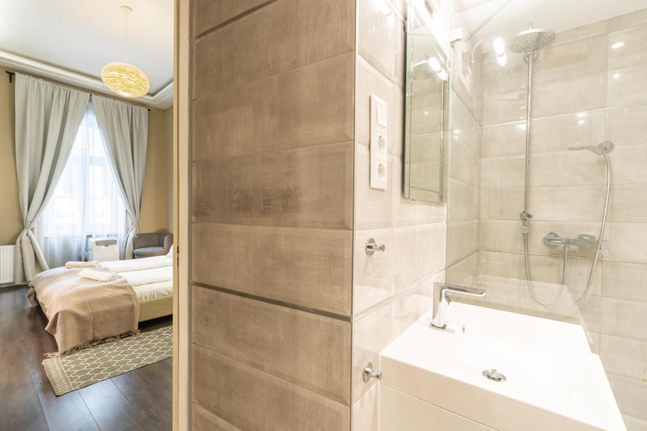 Spacious Luxury Apartment At The Heart Of Budapest Esterno foto